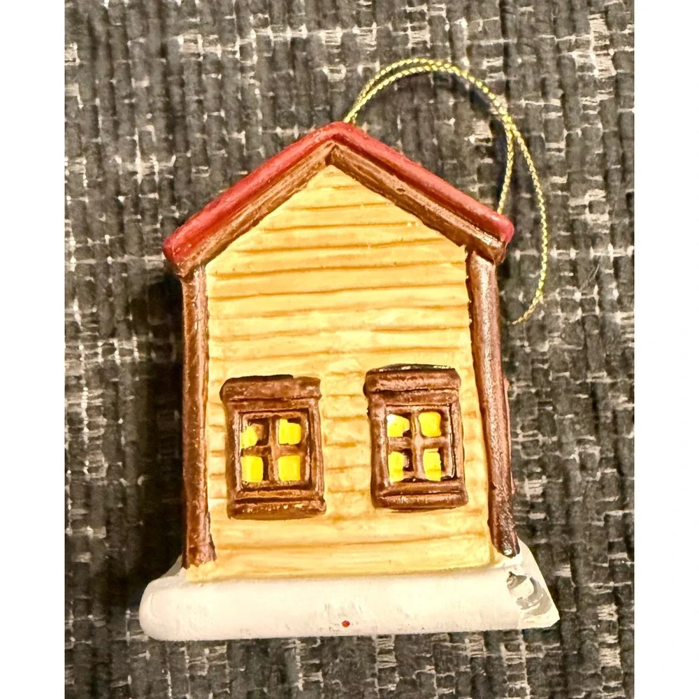Kwik Fill General Store Ornament 1994 Ceramic Vintage Boxed (has chip)